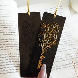 Personalized Birth Month Flower Bookmark, Custom Name Flower Bookmark, Birthday Gift for Sister,Best Friend Gift,Floral Gift for Her