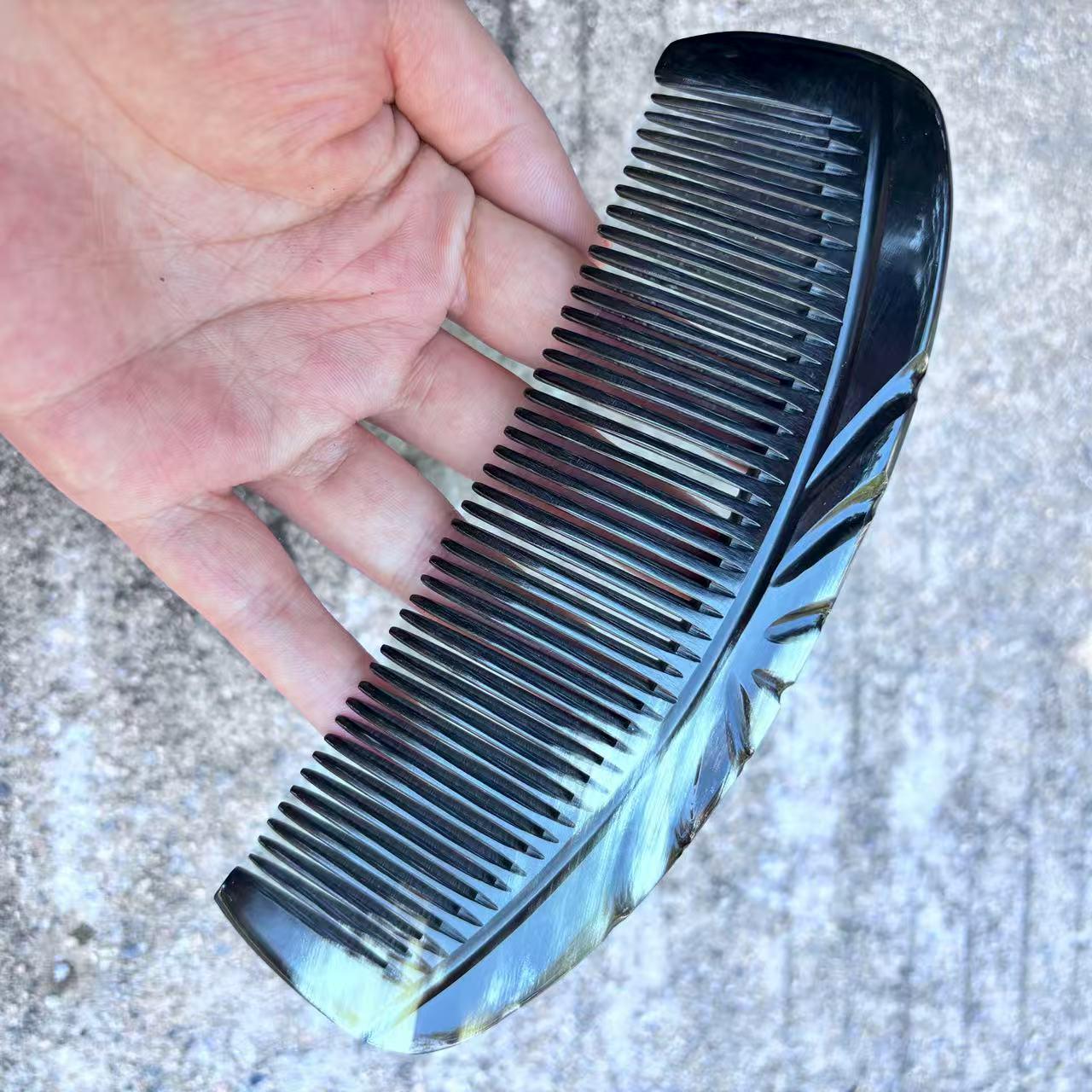 環境に優しい天然ヤクの角型コーム、彫刻された細かい歯、動物の角の