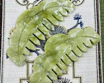 1 pieza de peine de jade natural Gua Sha, herramienta de belleza para masaje facial, peine para el cabello de bienestar, envío aleatorio