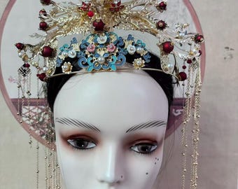 Gold Petal Bridal Large Headpiece Unique Vintage Metal  display picture 1