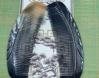 Natural Yak Horn Leaf Shape Comb, Carved Fine Tooth, Animal Horn End Comb, No Static, Gifts for Girl friends,lover gifts Random shipping
