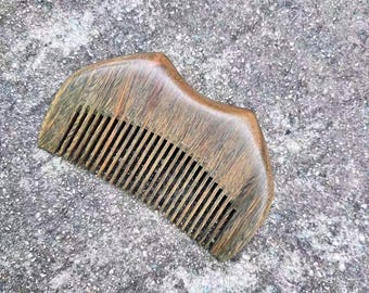 Coconut Wood Comb, Hair Massage Comb, Traditional Handmade Craft, Exquisite Chinese Scalp Comb, Wooden Hair Brush, Random delivery