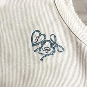 Débardeur court brodé personnalisé, Débardeur court avec texte personnalisé, Débardeur court de mercerie personnalisé, Chemise brodée avec nom personnalisé