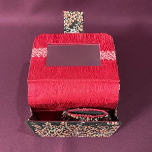 kimono clutch bag, kimono bag, clutch bag, wallet, makeup pouch, handmade in Japan, minimalist