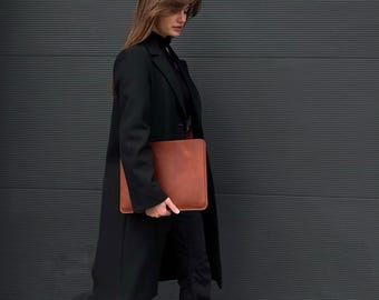 Funda de cuero para portátil hecha a mano: funda fina para MacBook Air/Pro
