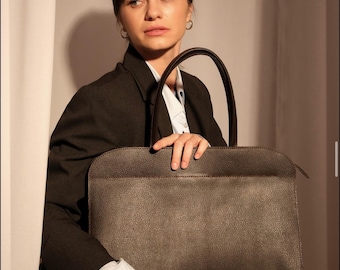 Large Leather Tote Bag: Minimalist Women’s Work Handbag
