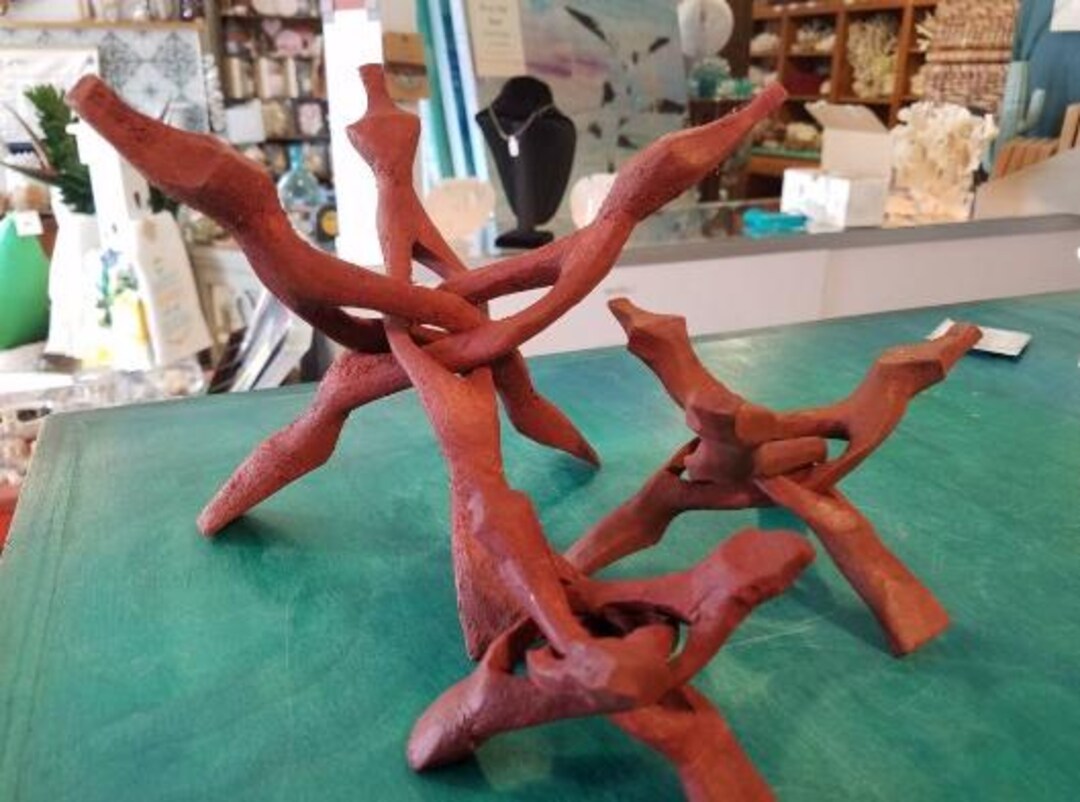 Snake Queue Display Wood Display Stand-