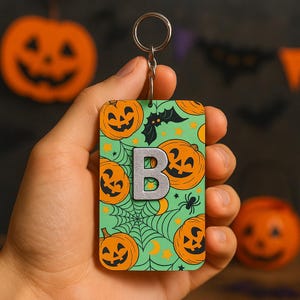 Personalizable Halloween Keychain, Customizable Pumpkin Letter Key Ring, Spooky Fall Accessory, Cute Gift for Friends, Family, Coworkers