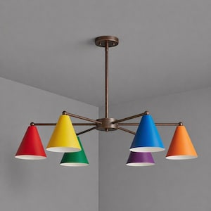 Bunter Mid Century Kronleuchter | Moderne 6 leichte Deckenhänger | Regenbogen Cone Shade Statement Leuchte