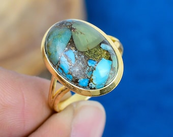 Boulder Turquoise Oval Ring: Gold Plated 925 Sterling Silver