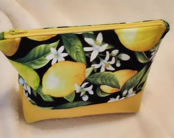 lemon makeup pouch,  summer lemon pouch, lemon wristlet, pouch clutch bag, pouch for makeup, pouch organizer, pouch coin purse