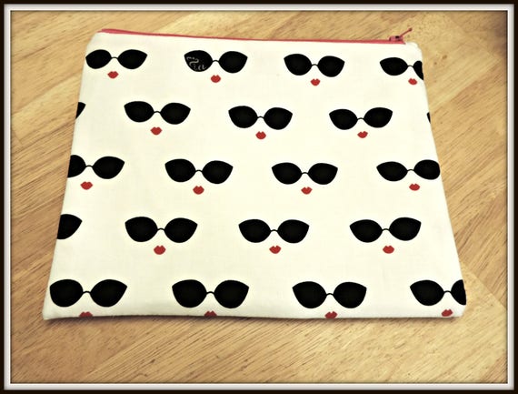 lip print organizer bag, lip print cosmetic pouch, cosmetic bag, lips and sunglasses personalized bag, electronics bag, teacher gift
