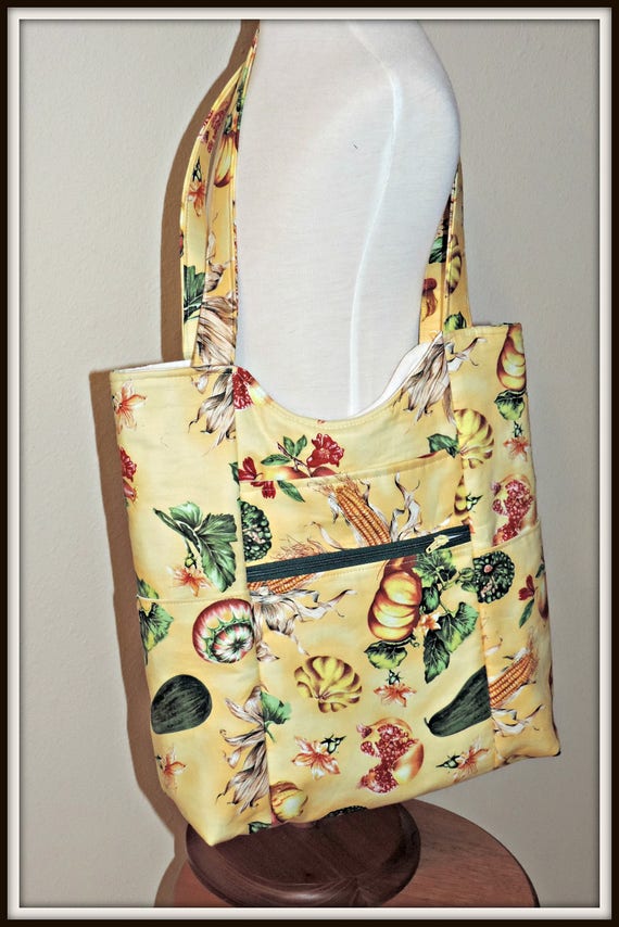 vintage look shoulder bag, unique gifts for friends, everyday carry bag, farmers market print bag, mom gift from daughter, carry all bag