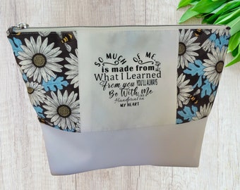 white daisy cosmetic bag for purse, moving gift for sister, floral makeup bag for women, thank you gifts for boss female, mentor gift for