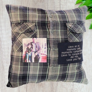 en memoria de papa memorial en memoria amorosa española, almohada conmemorativa hecha de ropa de seres queridos, en memoria amorosa decoración hispana