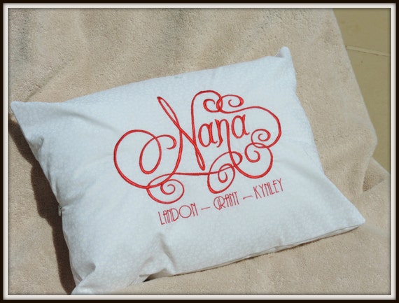 Nana pillow, Gigi Pillow, Mimi pillow customized with grandchildren's namesnames, special grandmother gift. Nana, Mimi or Gigi Gift