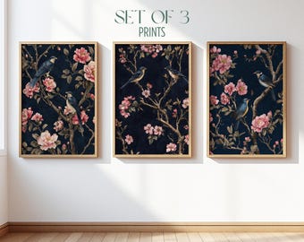 Colección de tres láminas de arte mural de estilo chinoiserie azul marino, conjunto de láminas con motivos de pájaros y flores, decoración vintage, galería de arte floral oscuro, descarga imprimible B88