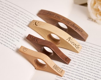 Personalized Wood Thumb Book Page Holder,Custom Engraved Name Bookmark,Thumb Reading Ring,Christmas Gift for Book Lovers