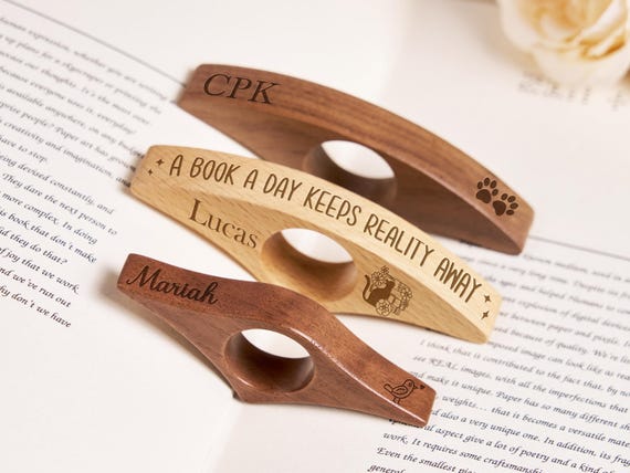 Book Page Holder,Book Thumb Spreader,Personalized Page Spreader,Custom Name Thumb Page Holder,Reading Assistant,Gift for Book Lovers