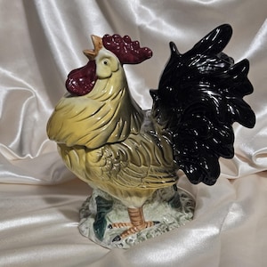 Vintage Rooster Cookie Jar – Colorful Ceramic Farmhouse Kitchen Décor