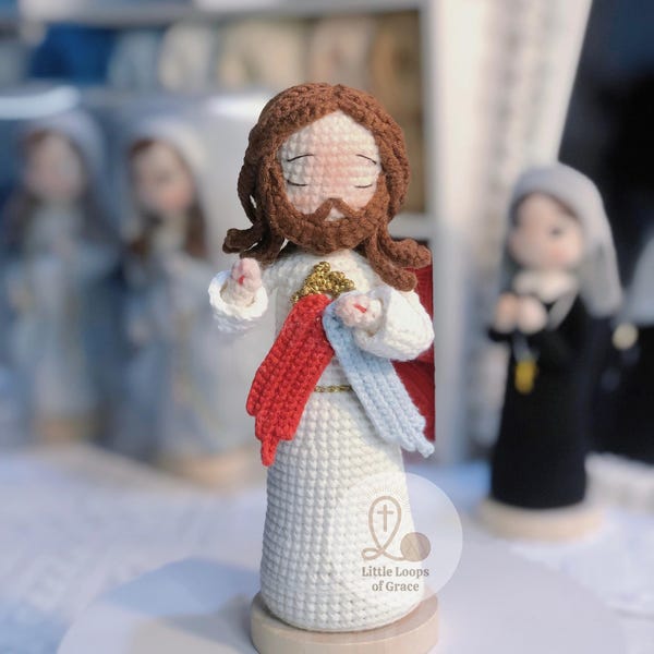 Jesús de la Divina Misericordia a crochet: decoración católica para el hogar, estatua para el rincón de oración, regalo de fe hecho a mano, regalos para la temporada de Pascua, muñeca católica