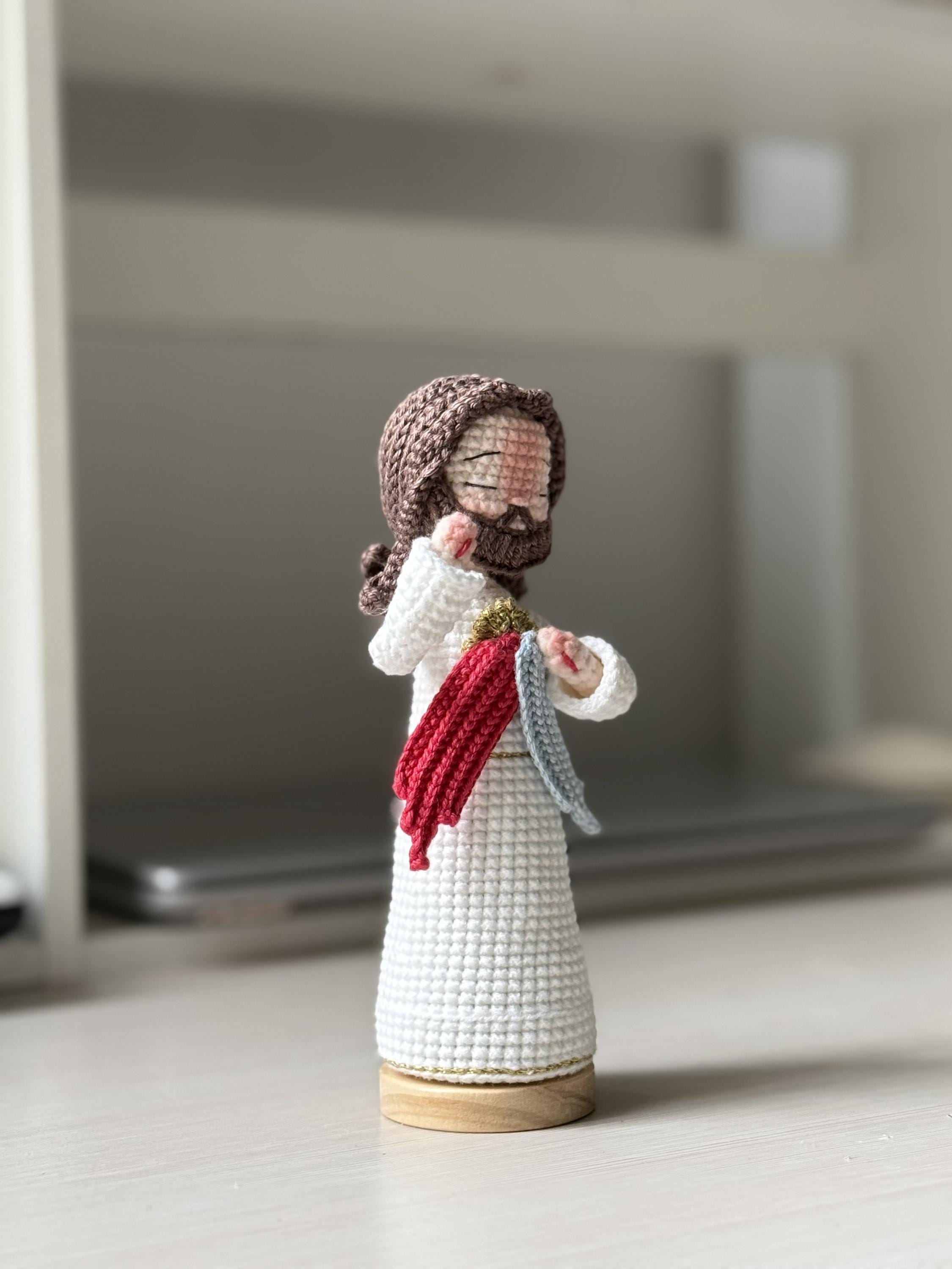 Catholic Rochet Crochet Divine Mercy Jesus – Catholic Home Decor, Prayer Corner Statue ...