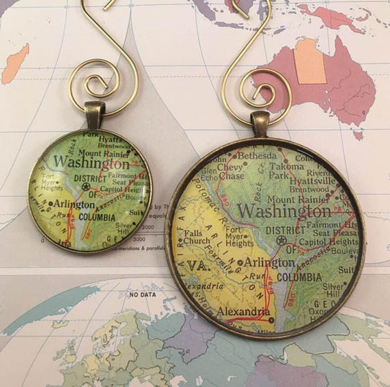 Keep a memory Alive HONEYMOON Gift Wedding Map Gift Travel Tree Ornament Corporate gift BOLIVIA Christmas Ornament