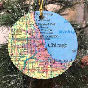 Chicago Map Ornament, Chicago Ornament, Chicago Gift, Chicago Christmas, Chicago Map, Chicago Vacation, Chicago Trip, Chicago Airbnb Décor