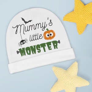 Mummy&#39;s Little Monster Baby Beanie Hat, Gender Neutral Baby Shower Gift for Baby Halloween Clothes, Fall Baby Hat for Mommys Little Monster