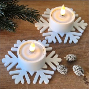 White Snowflake Tealight Candle Holder Set of 2 | Christmas Tea Light Candle Holder | Simple Modern Scandinavian Decor for Festive Season
