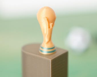 Miniature trophy for the fairy door – Small winner's trophy for football, World Cup & miniature celebrations | Dollhouse decoration