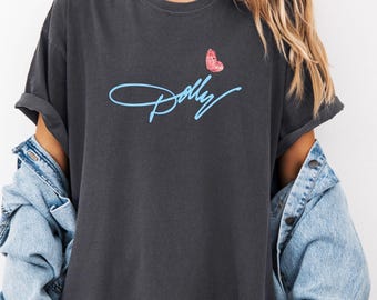 Comfort Colors Dolly Parton Signature Shirt, Pink Butterfly Country Music T-Shirt, Minimalist Nashville Fan Tee, Tribute Gift for Women