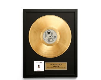The Notorious B.I.G. – Ready to Die – Gold Vinyl Record Wall Art