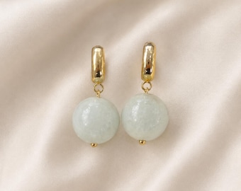 Grüne Jade Ohrstecker • Minimalistische Jade Ohrringe • Botanischer Schmuck • Handgemachtes Geschenk für sie • Alltags Ohrringe • Natürlicher Jade Schmuck
