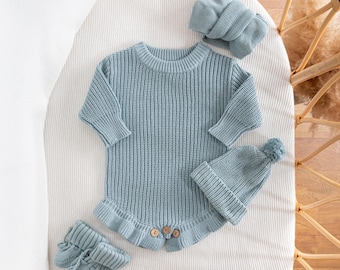 Barboteuse vierge, chaussons et bonnet/chignon