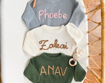 Pull prénom bébé tricoté à la main, pull prénom bébé, faire-part de grossesse, cadeau pour baby shower, meilleur cadeau pour bébé fille, cadeau nouveau-né