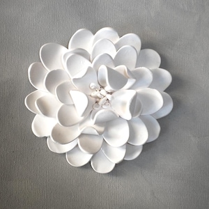 White Clay Flower Wall Art, 3D Dahlia Wall Sculpture, Minimalist Neutral Home Decor, Modern Farmhouse Accent, Japandi Style Art Piece Gift