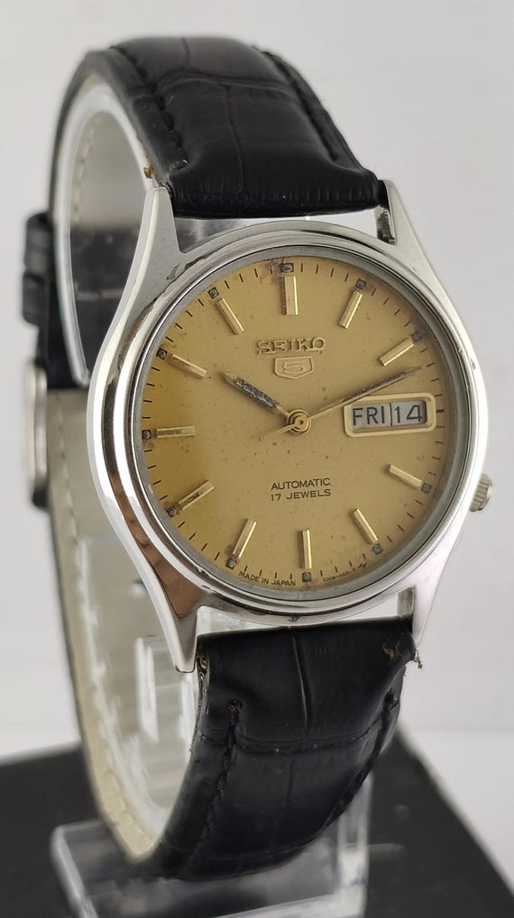 ヴィンテージ セイコー5 自動巻き腕時計、ゴールド文字盤、デイ/デイト