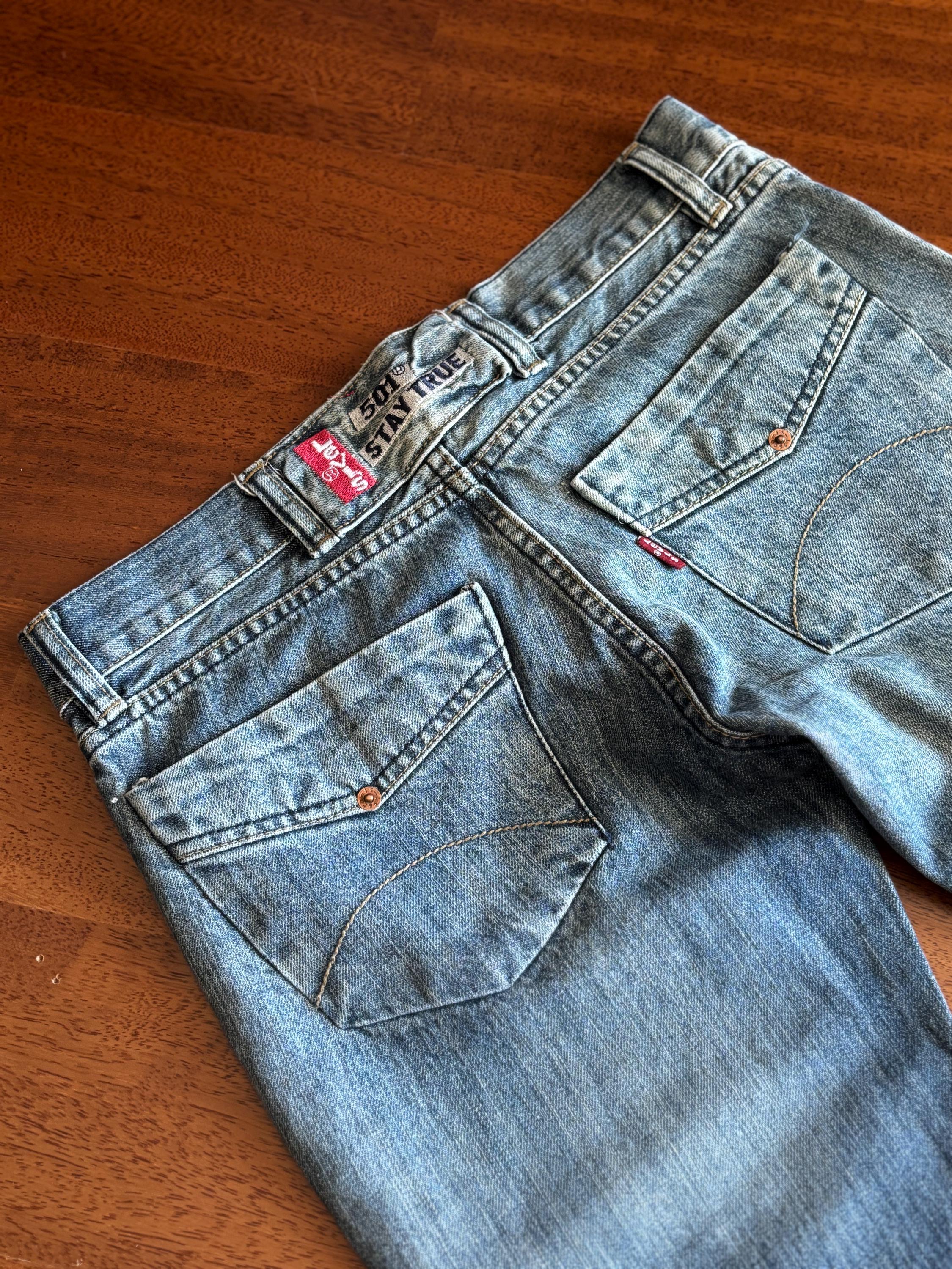 Vintage 90s Levi's 501 Jeans W29 L32: USA Made Embroidered Denim