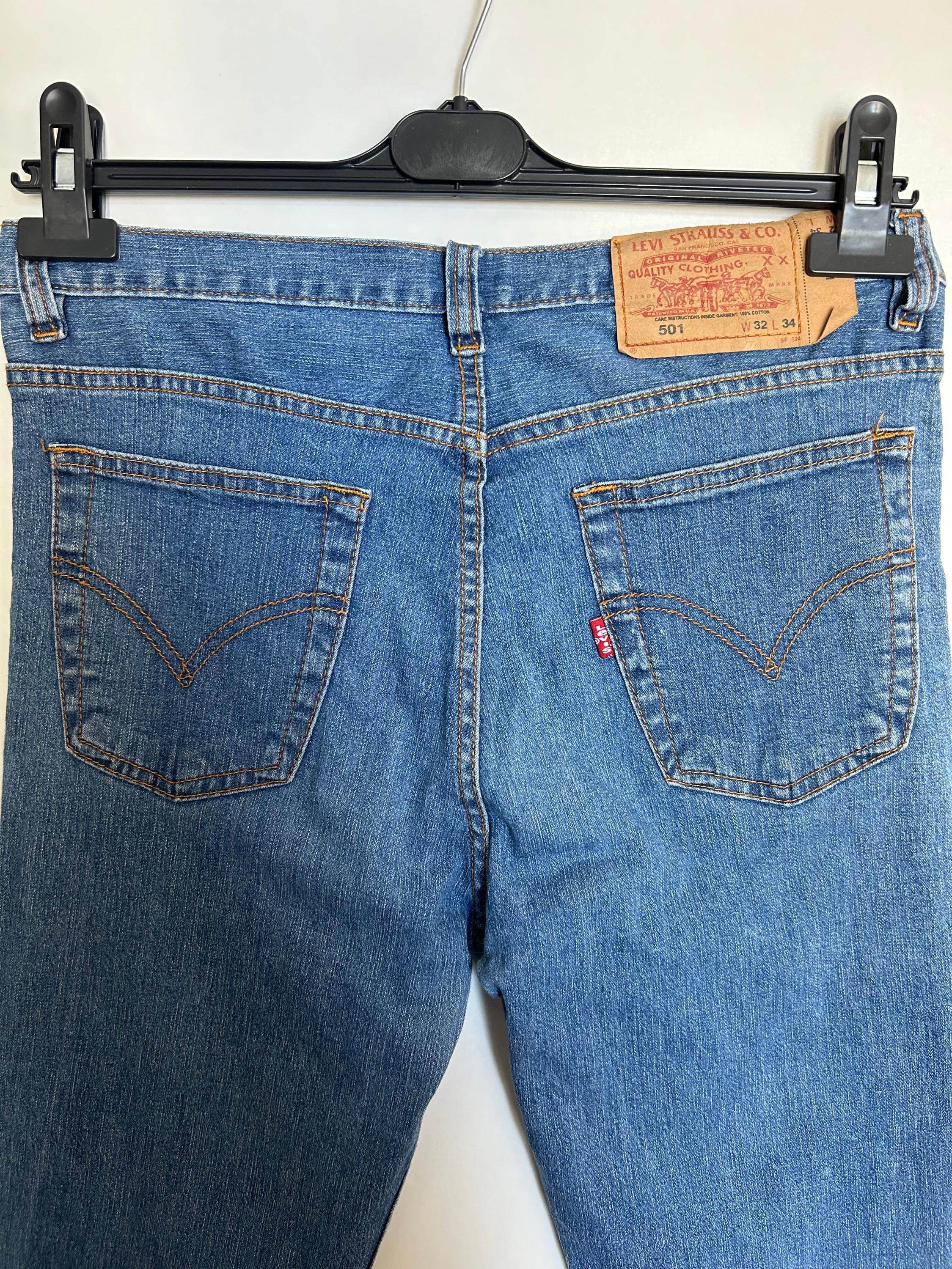 Vintage Levi's 501 Jeans W32 L34: 1996 USA Made Light Wash Denim