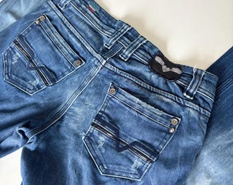 Vintage Diesel Jeans: Dark Wash Denim, Straight Fit, Y2K Style