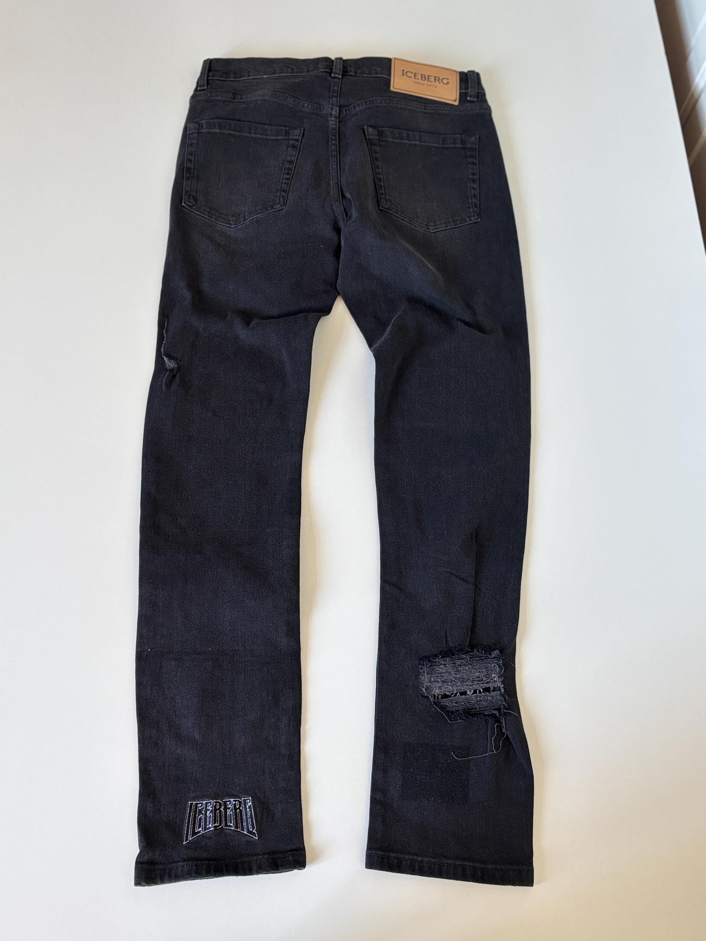 ICEBERG THE BARE NECESSITIES スタジャン 46 Vintage Iceberg Snoopy Jeans W30: Distressed Black Denim, Italian