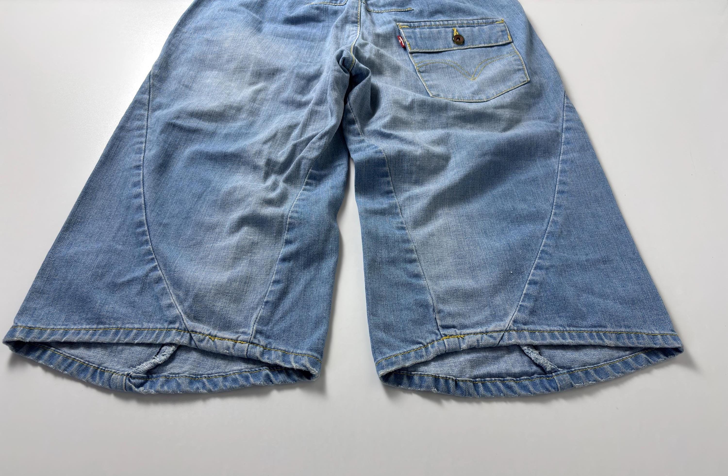 Vintage Levi's Engineered Bermuda Shorts: Twisted Leg Y2K Denim - Etsy