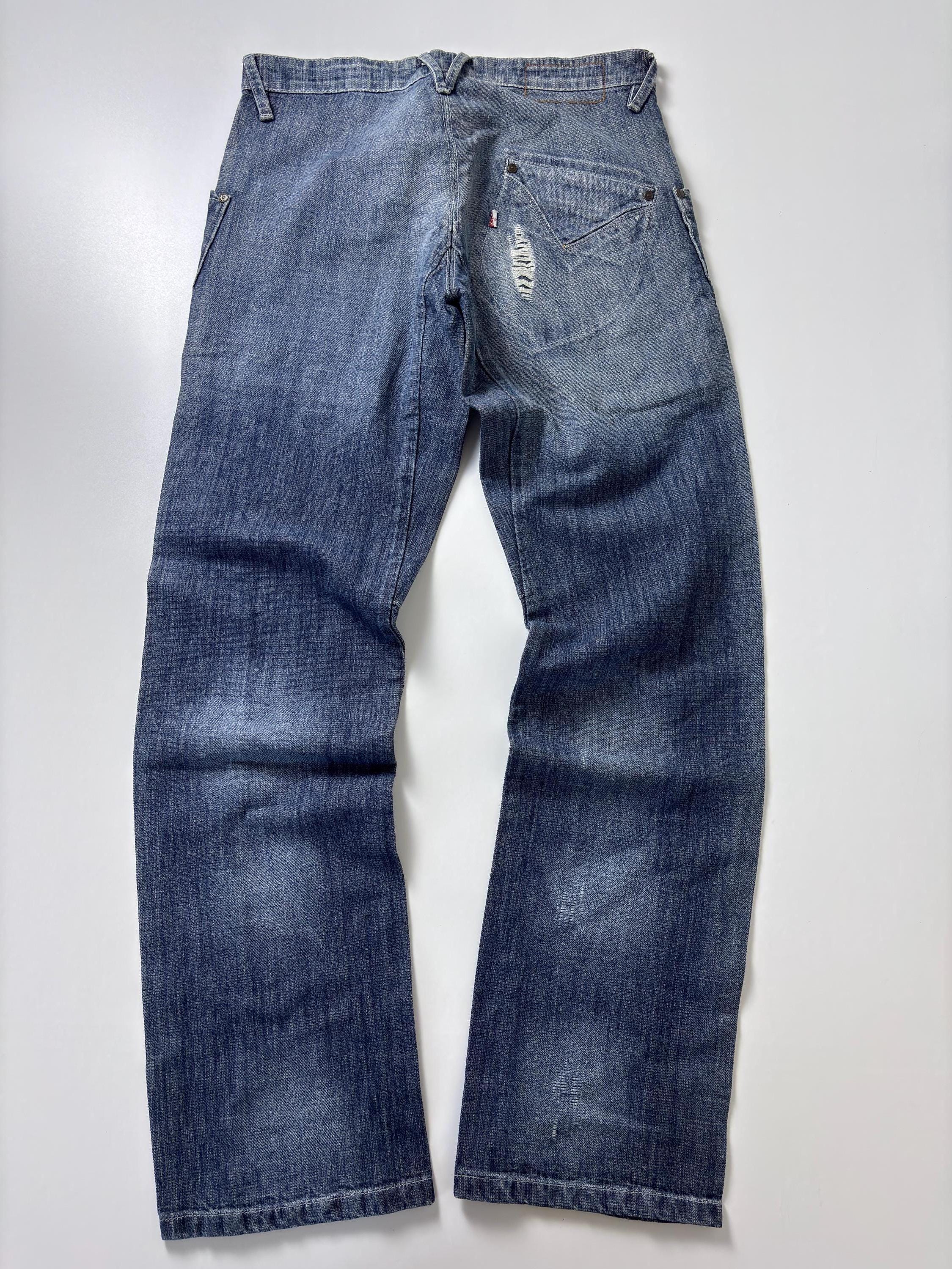 Vintage Levi's Engineered Jeans 32x34: Distressed Y2K Blue Twisted