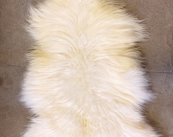 Long-Haired Icelandic Sheepskin Rug – Natural White Sheep Hide | Scandinavian Home Decor