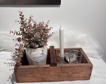 Rustic Wooden Tool Box: Vintage Farmhouse Decor Storage Crate (19x15x29 cm)