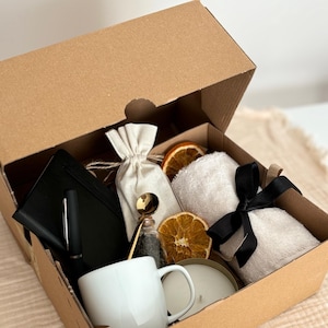 Fathers Day Gift Basket, Dad Birthday Gifts, Fathers Day Gift Box, Mens Gifts, Care Package for Him, Gifts for Dad, Dads Gift Ideas
