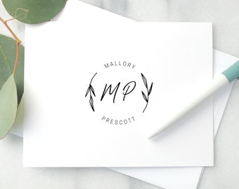 Personalized Folded Stationery with Modern Botanical Monogram / Nature Themed Personalized Note Card Set / Monogram with Leaves and Initials