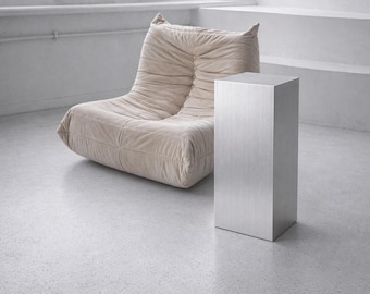 Heavy 5 mm Brushed Aluminum Side Table | Minimalist Pedestal Plinth | Modern Metal Display Stand