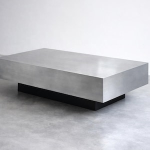 Table basse flottante en aluminium brossé faite main, design minimaliste moderne